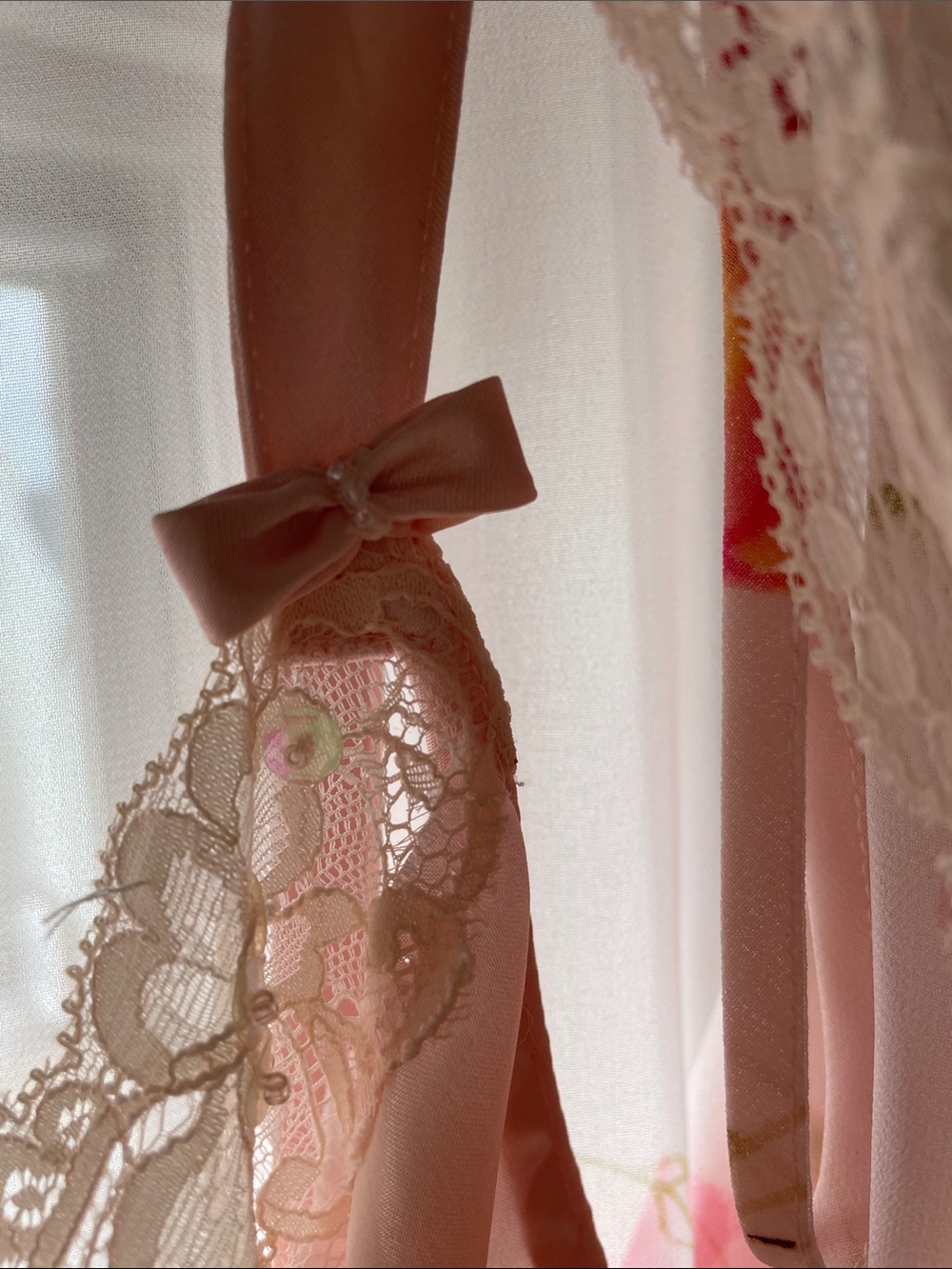 Valerie Stevens Pink Floral Satin Chemise with Sheer Floral Robe Vintage Medium - Picture 13 of 16